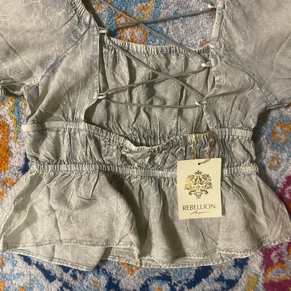 SOLD! Rebellion Again Criss-Cross Lace Up Backless Ruffle Hem Peplum Crop Top M - Picture 15 of 16